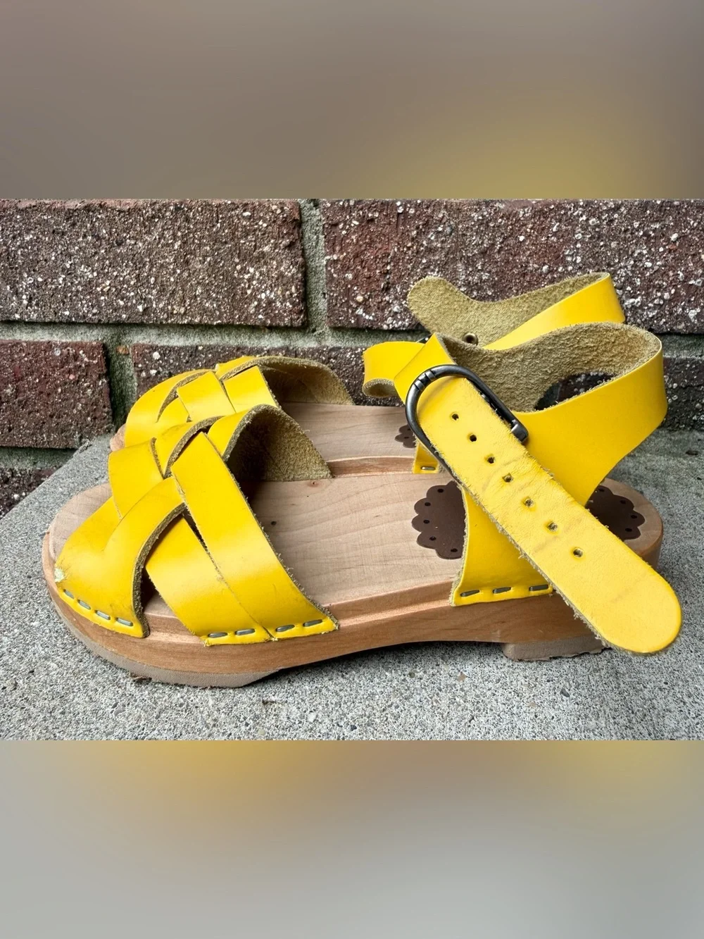 VTG Hanna Andersson Yellow Leather Women’s Slingback Sandals Size 29 EU Toddler